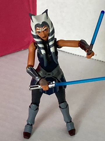 3.75” Star Wars Vintage Collection Ahsoka Tano Loose - complete Cover