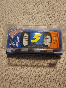2002 NASCAR Winners Circle #15840 Terry Labonte #5 LoonyTunes Kellog 1:24 - Picture 1 of 3