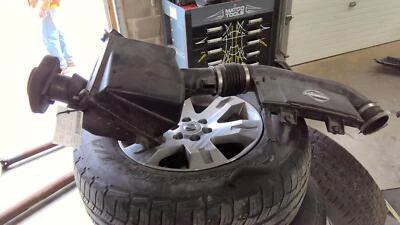 Conjunto de filtro de aire usado se adapta a: Nissan Pathfinder 2008 6 cilindros 4,0 grado C Foto 1 de 4