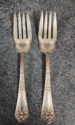 Juego de 2 tenedores de cena WM Rogers & Son AA Primrose 1912 plateados - florales Foto 1 de 4