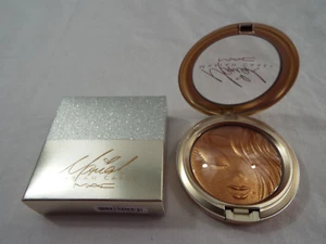 Acabado de piel de dimensión extra Mariah Carey en My Mimi 10 g 0,35 oz - Imagen 1 de 4