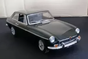 1/18 SCALE MGB GT MKII 1969 GREEN AUTOART DIECAST MODEL CAR 76602 - Picture 1 of 13