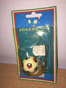 PORTACHIAVI Ufficiale PALLONE Coppa del Mondo Calcio ITALIA 90 MOC, 1990 - Foto 1 di 2
