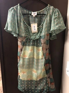 ECI New York Damen Bluse Größe 8 hübsch grün Schmuckverzierungen - Bild 1 von 6