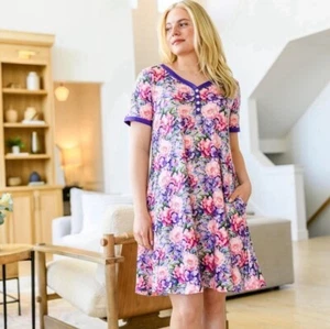 Shirley & Stone lila Blumen Pyjama Nachthemd Lounge Large - Bild 1 von 3