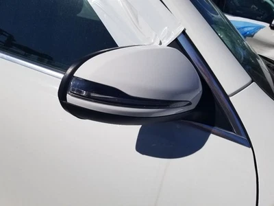 22 2022 MERCEDES-BENZ GLB250 EXTERIOR SIDE VIEW MIRROR WHITE RIGHT PASSENGER - Image 1 of 4