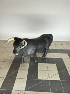 Schielch Horned Black Bull D-73527 Kuhfarm - Bild 1 von 6