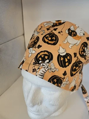 WHINNIE THE POOH & FRIENDS. GORRAS EXFOLIANTES QUIRÚRGICAS HECHAS A MANO HALLOWEEN     Foto 1 de 4