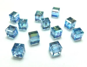 12 Stück ~ Aqua AB ~ 4 MM WÜRFEL ~ Swarovski Kristall Perlen Konvolut - Bild 1 von 1