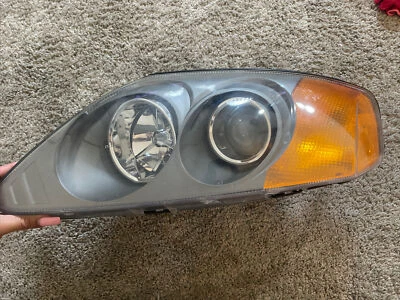 2005 2006 Hyundai Tiburon left driver halogen headlight 92101-2CXXX - Image 1 of 4