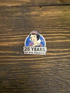 Disneyland Hidden Mickey - 25th Anniversary - Schneewittchen - Bild 1 von 1