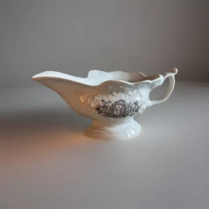 Antique Worcester Silver Shaped Sauce Boat Printed in Smokey Primitive, C1750 - Picture 1 of 10