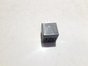 Audi A6 2001 Relay module 8d0951253, v23134-j52-x300 #907137-43 - Bild 1 von 8