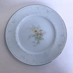 Plato de ensalada vintage Noritake Anticipation 2963 centro floral borde de flores - Imagen 1 de 2