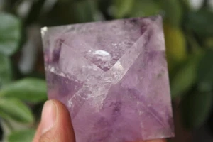 215g NATURAL PRETTY AMETHYST CRYSTAL PYRAMID HEALING - Picture 1 of 12