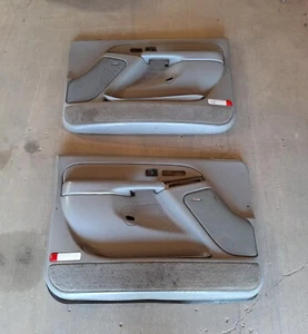 2003 - 2006 Chevy Avalanche Silverado LH RH Front Door Panels 2004 2005 - Picture 1 of 10