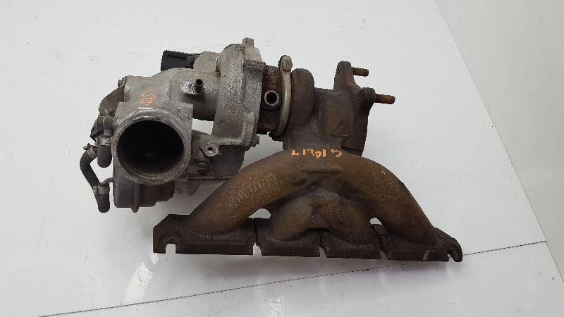 Colector de escape 2.0L Turbo Motor ID Bpy Se adapta 06-08 AUDI A3 492348 Foto 1 de 4