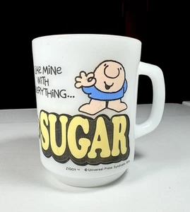 Vintage 1979 Anchor Hocking Ziggy Cream & Sugar Coffee Mug Milk Glass Exc Cond! - Picture 1 of 7