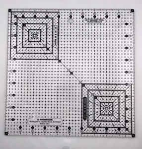 EZ Quiltlineal Vorlage "IST ES QUADRATISCH? WERKZEUG " von Marti Michell - Bild 1 von 5