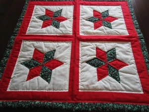Panel de edredón pequeño hecho a mano de Navidad estrella 25" - Imagen 1 de 4