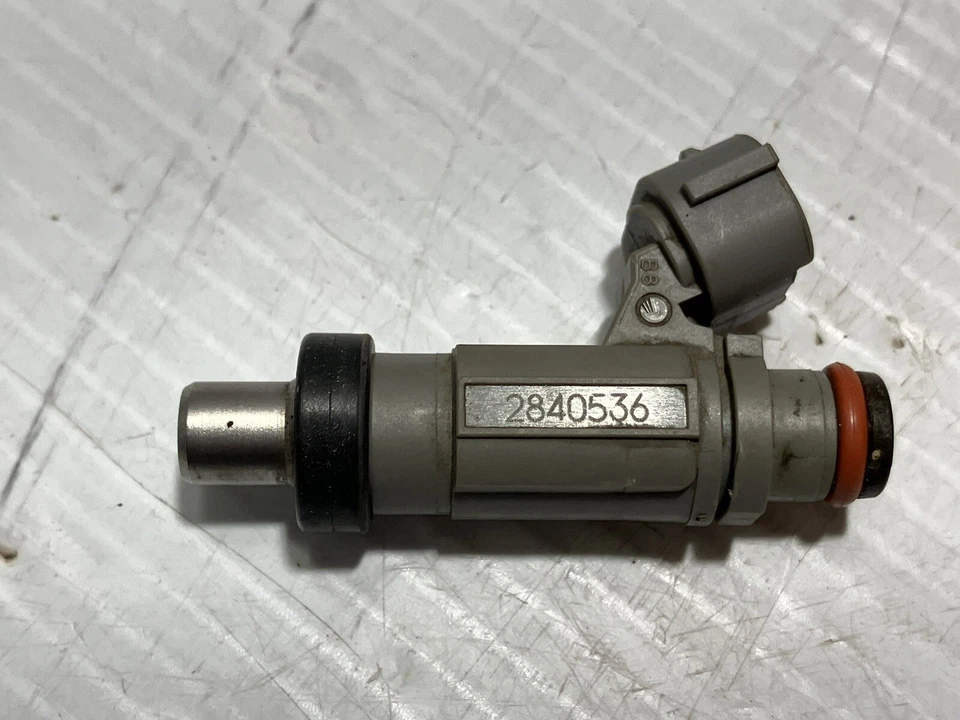 2005 Kawasaki Vulcan 2000 Fuel Injector (Limited) (OEM) Foto 1 de 4