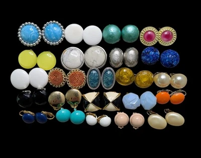 Lot 23 Pairs Vintage Clip On Earrings Round Oval Studs Button Acrylic - Image 1 of 4
