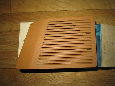 NOS 1981 - 1983 FORD ESCORT DASH SPEAKER RH E1FZ-18978-C - Imagem 1 de 3