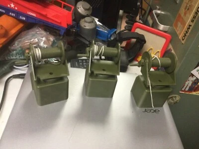 3 toy Army tow hooks for vehicles - Image 1 of 2