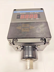 Azbil Corporation SPS300A905A110 Intelligent Pressure Sensor and Switch SPS300A - Picture 1 of 8