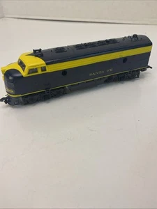 Spur HO Life Like Santa Fe EMD F7A Güterzuglok Zug - Bild 1 von 7
