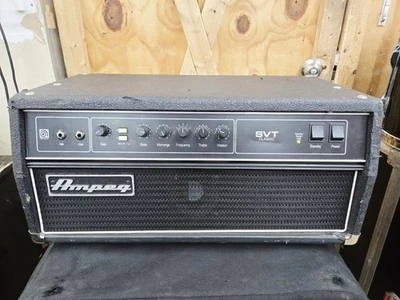 Ampeg SVT-CL Classic Bass Head 300W Bass Guitar Amp - tested & working #0032 - Image 1 of 4