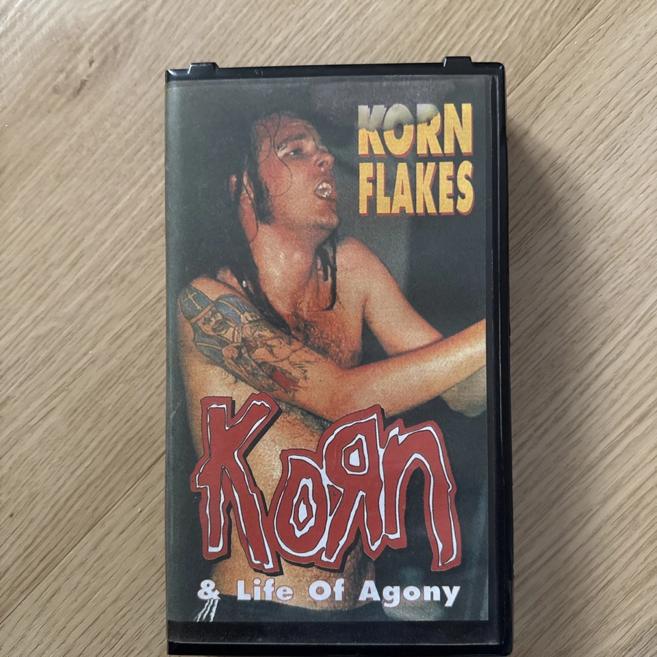 Korn & Life Of Agony Korn Flakes VHS - Imagem 1 de 4