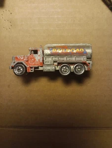 Hot Wheels 1979 Peterbilt Rail Road Tanker - Picture 1 of 4