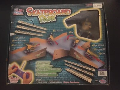 SKATEBOARD PARK Totally Extreme Micro RC Radio Control Skateboarding WOW WEE - Image 1 of 2