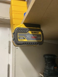 1x 18/54V DEWALT XR FLEXVOLT BATTERY HOLDER/MOUNTS 6AH/9AH ANY COLOUR - Picture 1 of 12