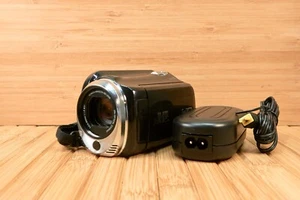 JVC GZ-HD500 Everio Camcorder, Full HD Video, 80GB Hard Drive - Picture 1 of 9