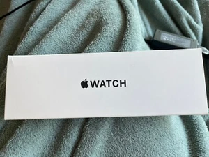 Apple Watch SE 2 40mm Midnight Aluminum - Midnight Sport Band MXE93LL/A - Zdjęcie 1 z 3