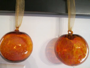CRATE and BARREL S/2 Christmas Ornament Amber Art Glass Swirl 3.5" NWOT - Picture 1 of 12