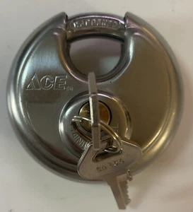 Bloqueo de máxima seguridad Uhaul, 2-3/4" acero inoxidable endurecido ACE, 2 llaves. Usado - Imagen 1 de 5