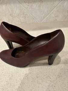 Botticelli womens shoes Size 7.5 Pre-owned - Picture 1 of 7