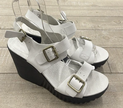 New Rockport Wedge Leather Buckle Sandal Size: 10 - Image 1 of 4