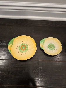 CARLTON WARE~ Set (2) CAKE PLATES Australian Design (Buttercup, UK Vintage - Picture 1 of 15