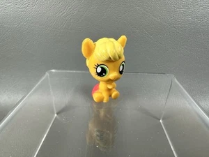 My Little Pony G4 Baby Applejack BB 1 Inch Mini Figure Diaper MLP FIM Hasbro - Picture 1 of 8