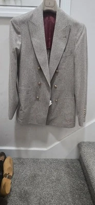 Mens Brunello Cucinelli Sz. 46(US36-38) Brown DB SportsCoat. Silk/wool/cashmere - Image 1 of 4