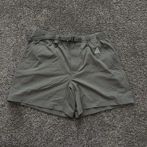 Nike ACG über Knie Wandershorts grün lockere Passform FN2430-053 Herren Größe Large L - Bild 1 von 5