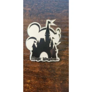Walt Disney World Magic Kingdom Mickey Aschenputtel Schloss schwarz weiß Pin - Bild 1 von 2