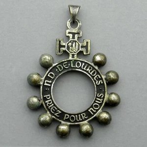 Dizainier. Croce. Lourdes, Santa Maria. Anello Boy Scout. Ciondolo antico francese. - Foto 1 di 5