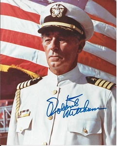 FOTO DE PELÍCULA ROBERT MITCHUM AUTOGRAFIADA EN COLOR 8 X 10" ""LOS VIENTOS DE GUERRA"" FIRMADA - Imagen 1 de 1