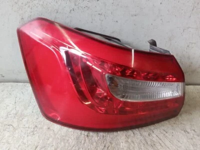 2014-2016 Kia Cadenza REAR Left Hand OUTER Tail Light Assembly OEM - Imagem 1 de 2
