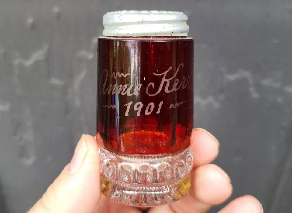 Heisey Souvenir Glass Shaker Punty Band EAPG #1220 Ruby Stained ANNIE KERR 1901 - Image 1 of 4